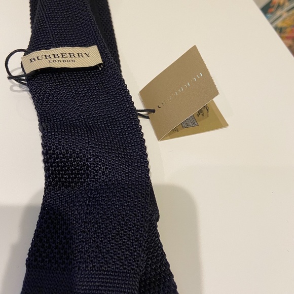 Mens Burberry Knit Tie London - Picture 2 of 3